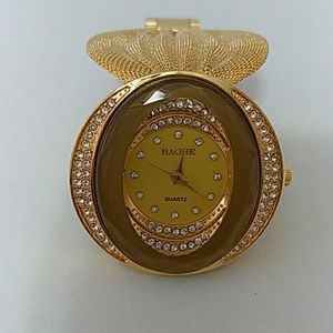 Quartz wrist watch women